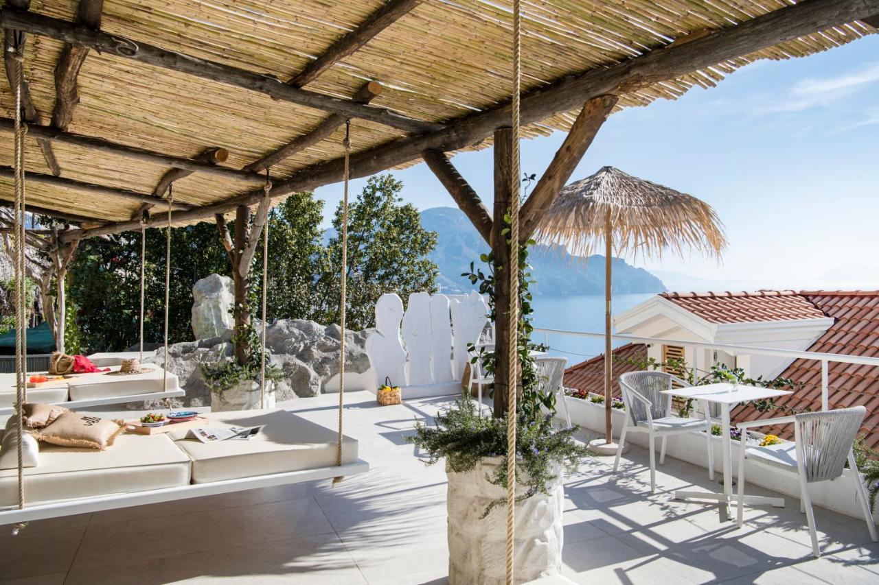 Una Villa - Amalfi Boutique Rooms B&B ภายนอก รูปภาพ