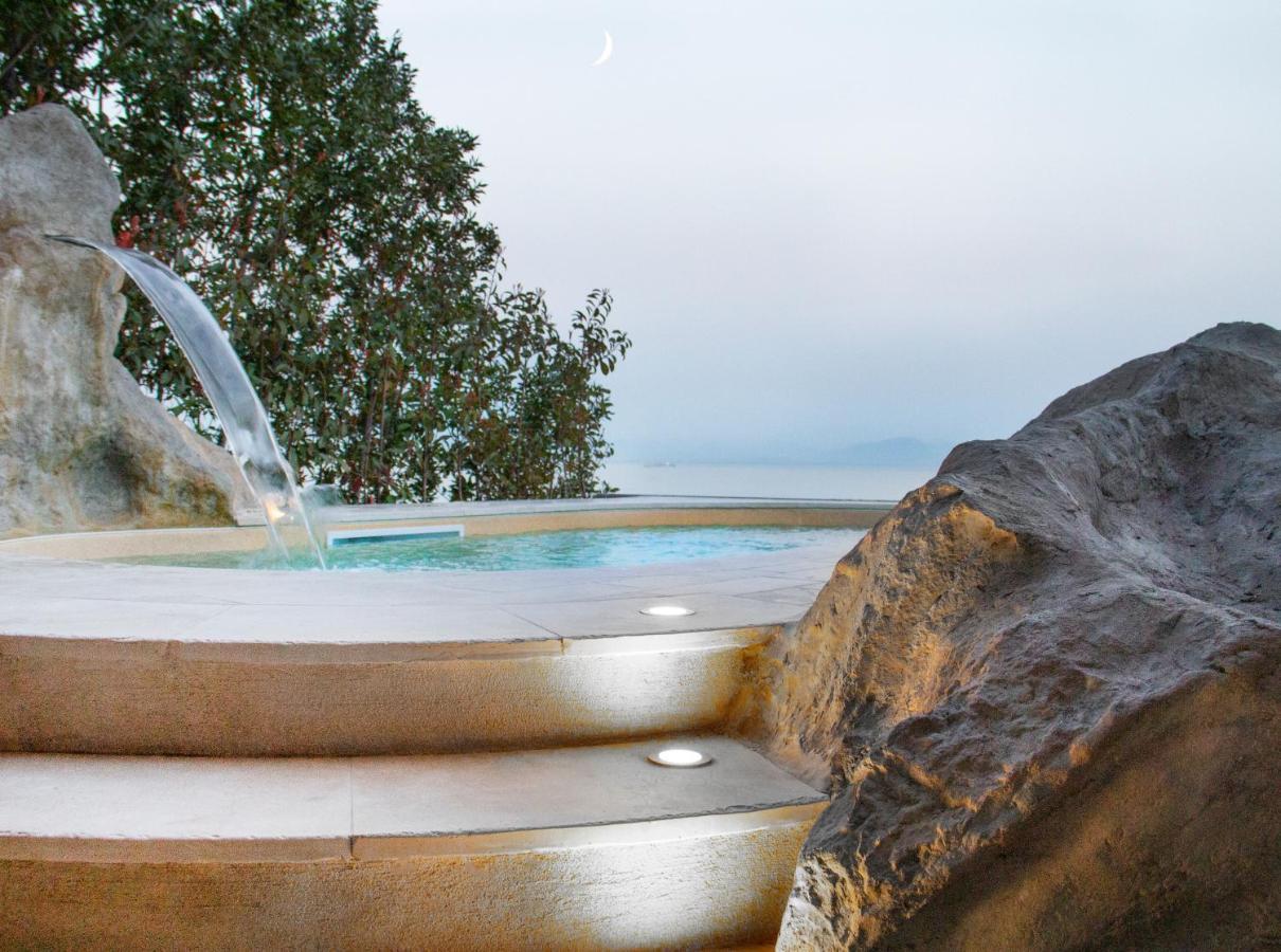 Una Villa - Amalfi Boutique Rooms B&B ภายนอก รูปภาพ