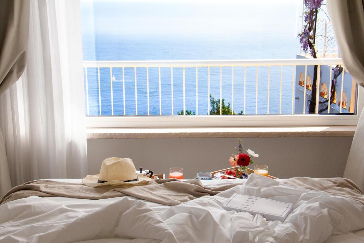 Una Villa - Amalfi Boutique Rooms B&B ภายนอก รูปภาพ