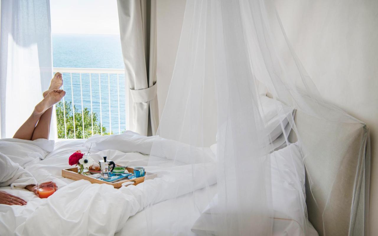 Una Villa - Amalfi Boutique Rooms B&B ภายนอก รูปภาพ